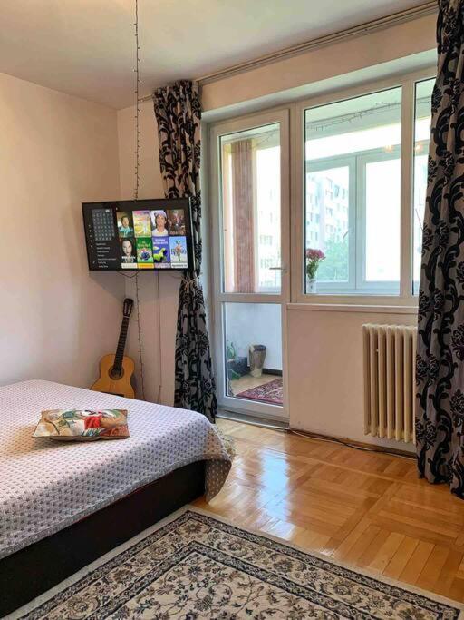 Central Apartment Muncii Area Netflix Bucureşti Ngoại thất bức ảnh