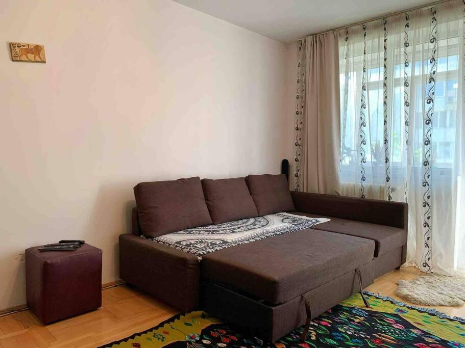 Central Apartment Muncii Area Netflix Bucureşti Ngoại thất bức ảnh