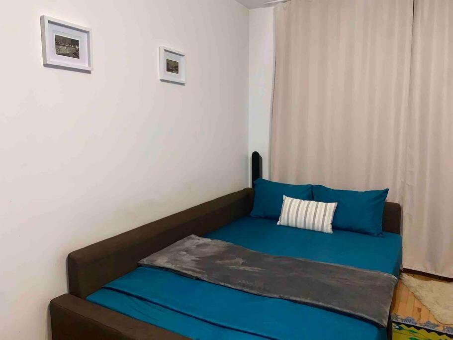 Central Apartment Muncii Area Netflix Bucureşti Ngoại thất bức ảnh
