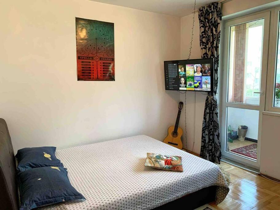 Central Apartment Muncii Area Netflix Bucureşti Ngoại thất bức ảnh