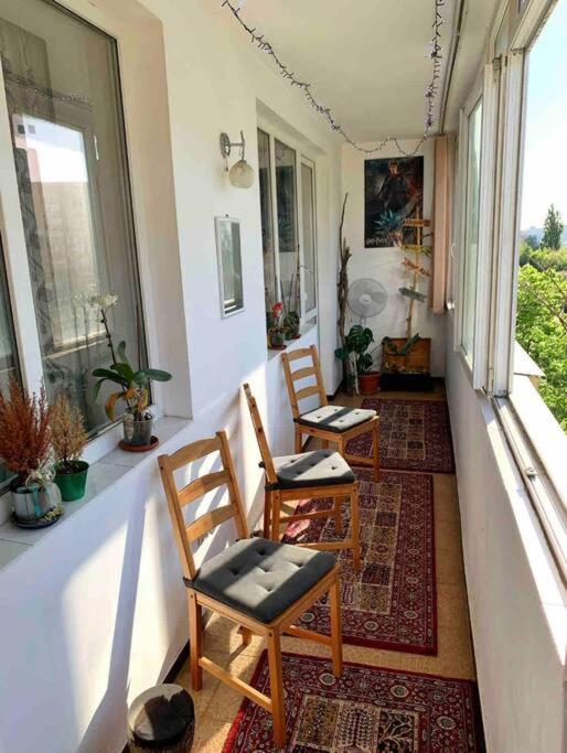 Central Apartment Muncii Area Netflix Bucureşti Ngoại thất bức ảnh